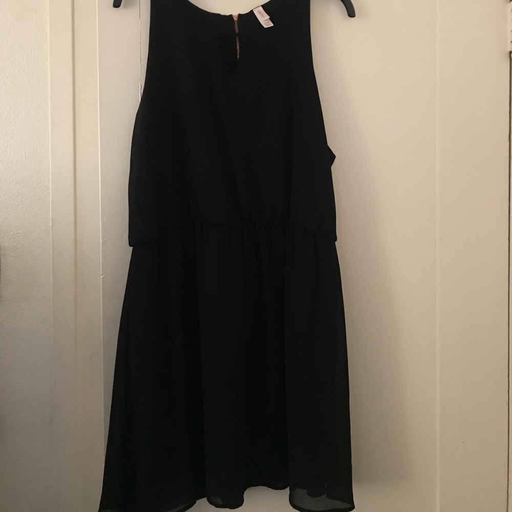 Xhileration Keyhole Dress
